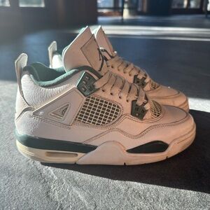 Air Jordan 4 Oxidized Green size 4.5Y